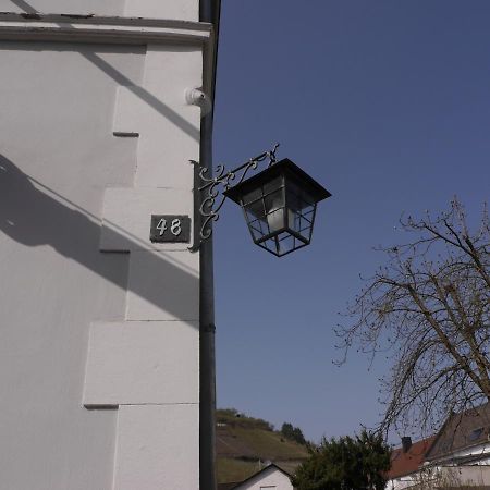 Altes Weingut Weinhaus Rebstock Apartment Вининген Екстериор снимка