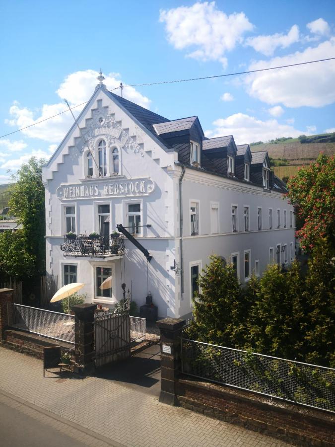 Altes Weingut Weinhaus Rebstock Apartment Вининген Екстериор снимка